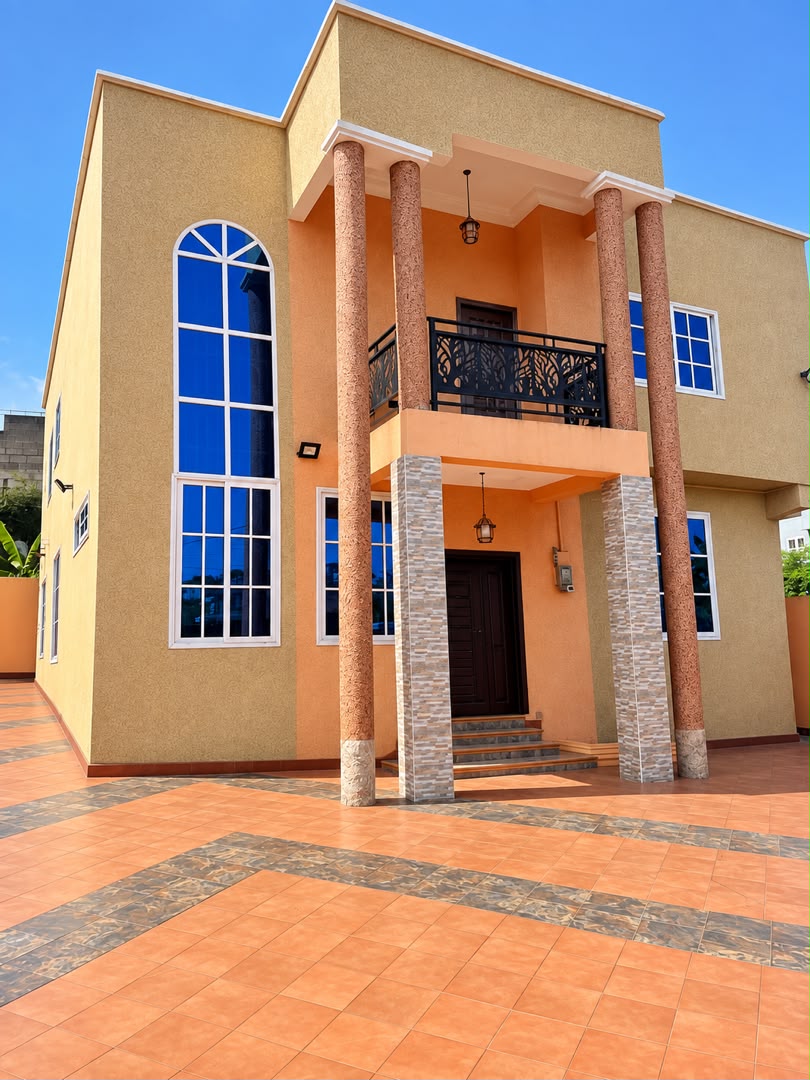 MODERN 4 BEDROOM HOUSE@ KWABENYA