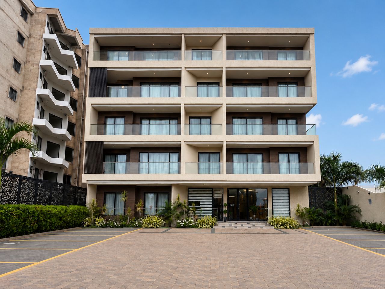 LUXURY 2-BEDROOM SERVICED SMART APARTMENT FOR RENT