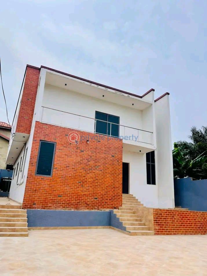 Executive 3bedroom House @ Kwabenya