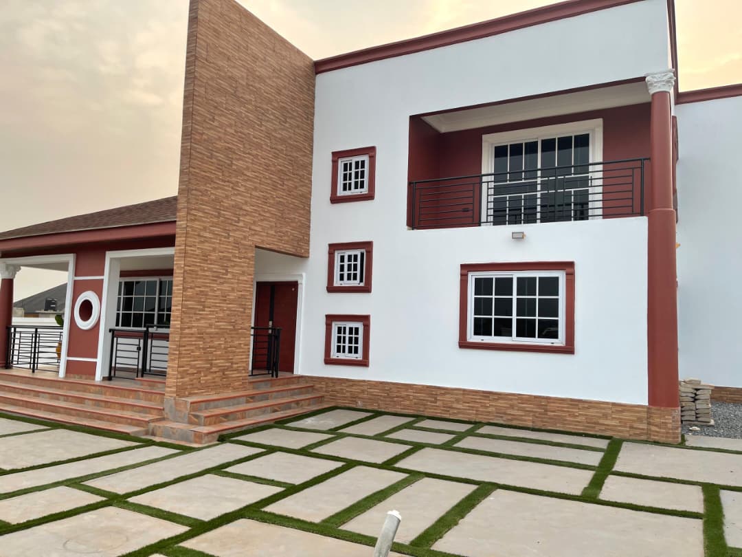4 bedroom house for sale at Tema community 25